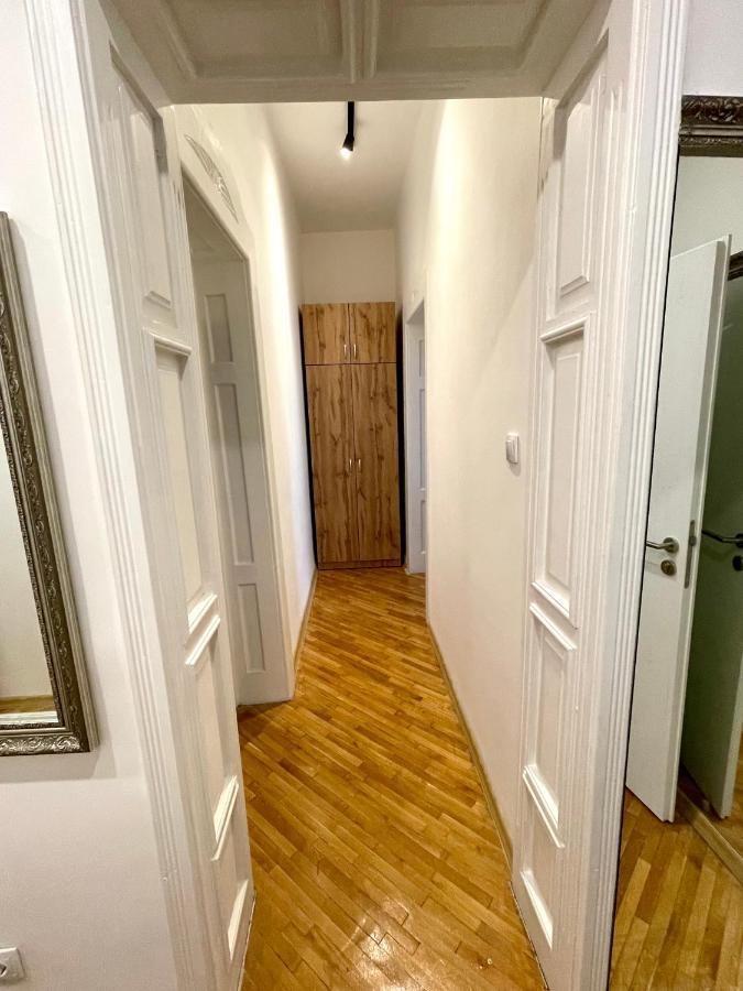 Luxury Apart Vitosha Boulevard Sofia Bagian luar foto